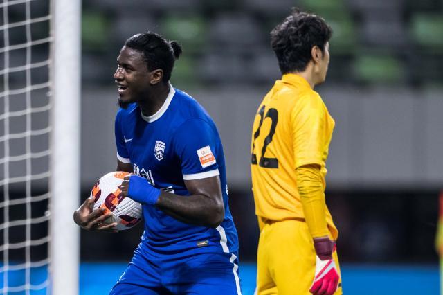 mk体育-‍【中超前瞻】京沪大战一触即发 武汉三镇冲12连胜